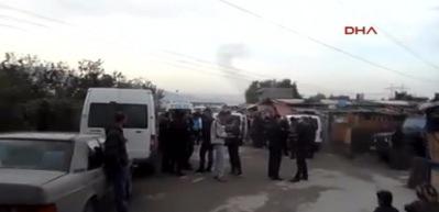 Hendek'te 300 polisle operasyon: 6 g&ouml;zaltı