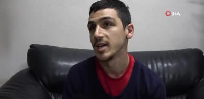 Hesap makinesine meydan okuyan garson