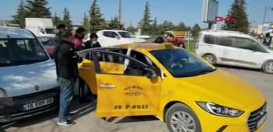Hırsızlıktan aranan baba &ndash; oğul kısıtlamada takside yakalandı