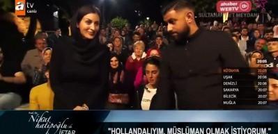 Hollandalı Anna canlı yayında M&uuml;sl&uuml;man oldu