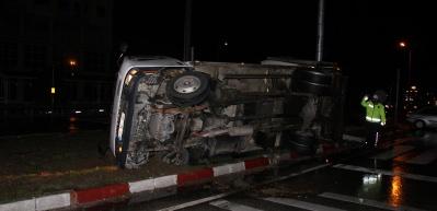 Hurdaya d&ouml;nen kamyondan burnu bile kanamadan &ccedil;ıktı