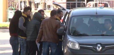 İ&ccedil;inde servet olan kasayı &ccedil;aldılar ama...