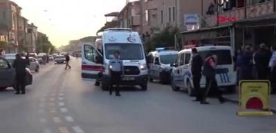  İcra tartışmasında baba ve 2 oğlunu vurdu