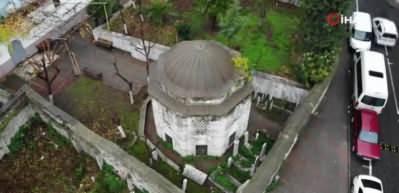 II. Beyazid'in sütannesinin türbesi harabeye döndü