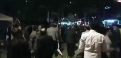 İki parti &uuml;yeleri birbirine girdi! Yaralılar var