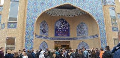 İmam Ali Camii ibadete a&ccedil;ıldı