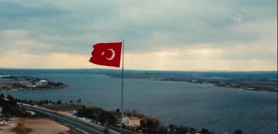 İmam Hatip Lisesi &ouml;ğrencilerinden duygulandıran İstiklal Marşı klibi