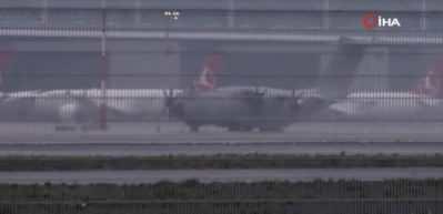 İngiliz Hava Kuvvetleri u&ccedil;ağı, sağlık ekipmanları i&ccedil;in İstanbul&rsquo;da