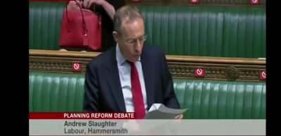 İngiliz parlamentosunda şaşırtan 'maske' g&ouml;r&uuml;nt&uuml;s&uuml;