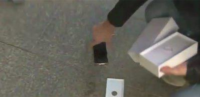  iPhone 6'yı kutusundan &ccedil;ıkardığı an d&uuml;ş&uuml;rd&uuml;