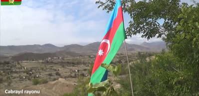 İşgalden kurtarılan Cebrail ilinin k&ouml;ylerinde Azerbaycan bayrağı dalgalanıyor