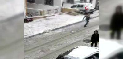 İstanbul’da çocuklar kısıtlamayı ihlal etti, kartopu oynanamaya çıktı