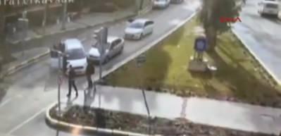  İstanbul'da &ouml;ld&uuml;rd&uuml;ler İzmir'de yakalandılar