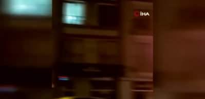 Avcılar'da yangın! Balkona sığındılar
