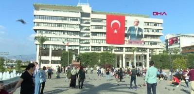 İzmir i&ccedil;in kritik deprem uyarısı! Kent merkezinde 17 fay