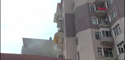 İzmit'te &ccedil;ıkan yangında, 10 kişi dumandan etkilendi
