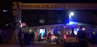   Jandarma karakoluna bombalı ara&ccedil;la saldırı