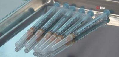 Japonya&rsquo;da aşı seferberliği! Pfizer-BioNTech aşılarının ikinci partisi yarın teslim alınacak