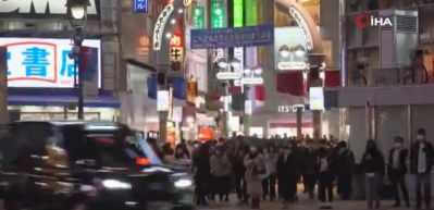 Japonya&rsquo;da g&uuml;nl&uuml;k Covid-19 vaka sayıları 3 g&uuml;n &uuml;st &uuml;ste rekor kırdı