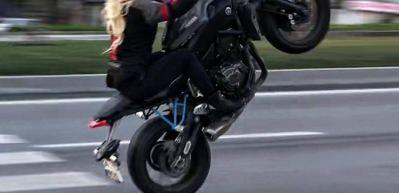 Kadın magandanın tek teker ter&ouml;r&uuml; kamerada