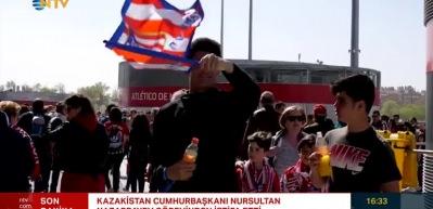 Kadınlar futbol ma&ccedil;ında rekor: 60 binden fazla taraftar izledii