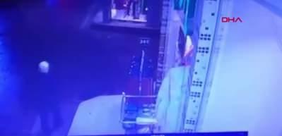 Kaldırımda y&uuml;r&uuml;rken kamyonetin &ccedil;arptığı adam hayatını kaybetti, g&ouml;rg&uuml; tanığı kazayı anlattı