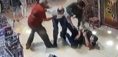 Kapalı&ccedil;arşı'da muştalı biber gazlı saldırı kamerada!