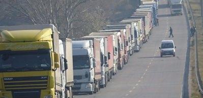 Kapıkule&rsquo;de 6 kilometre TIR kuyruğu