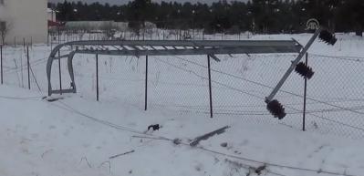 Kar ve fırtına nedeniyle 27 mahalle elektriksiz kaldı