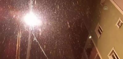 Kar yağışı yurdu etkisi altına alacak! Meteoroloji son dakika uyardı