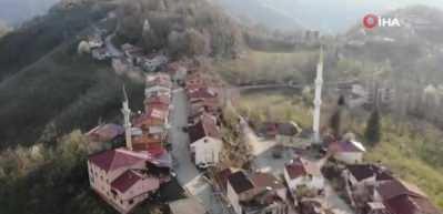  Karadeniz fıkrası gibi mahalle: Komşular 2 dakika farkla iftar a&ccedil;ıyor