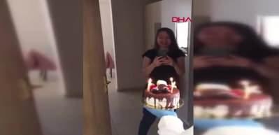 Karantina altında olan &ouml;ğrenciye s&uuml;rpriz doğum g&uuml;n&uuml;