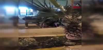 Kaza yapan motosiklet sürücüsünü linç ettiler! Yerde sürükleyip tekmelediler