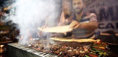Kebap diyarında ciğer kebabıyla kahvaltı