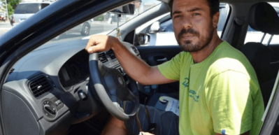 &Uuml;nl&uuml; oyuncu yumruklu saldırıya uğradı
