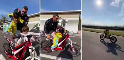 Kenan Sofuoğlu'nun 2 yaşındaki oğlundan motosiklet şov! 