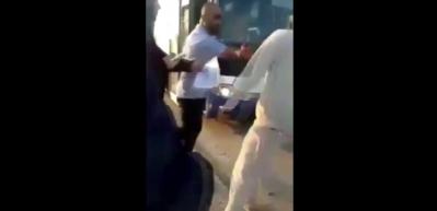 Kendisine saldıran İsrailliyi tek tokatla yere serdi!