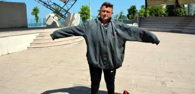 Kilosu nedeniyle sevdiği kızla evlenemeyince, 6 ayda 212 kilo verdi