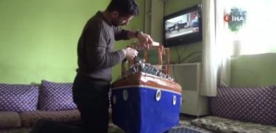 Kızı i&ccedil;in bu kez maket gemi yaptı