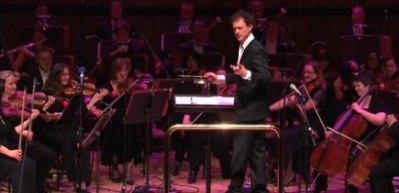 Kocaman bir orkestra Windows müziklerini seslendirirse