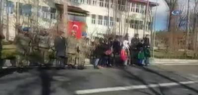 Komandolar dualarla Suriye&rsquo;ye uğurlandı