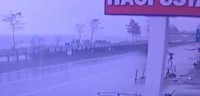 Korkun&ccedil; kaza can aldı! Kırmızı ışık &ccedil;ağrısı