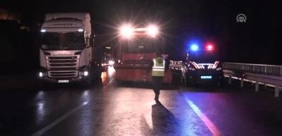 Korkun&ccedil; kaza! Duvara saplandı