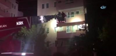 Korkutan olay! Vatandaşlar sokağa d&ouml;k&uuml;ld&uuml;