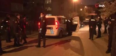 Korona vir&uuml;s salgınına aldırmayan kişiler ka&ccedil;ak kıraathanede basıldı