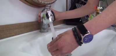 Korona vir&uuml;s sebebiyle kuaf&ouml;rler tek kullanımlık havluya y&ouml;neldi