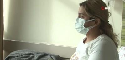 Koronavir&uuml;s tedavisi g&ouml;ren sağlık &ccedil;alışanı &ccedil;ocuklarına kavuşacağı g&uuml;n&uuml; g&ouml;zyaşlarıyla bekliyor