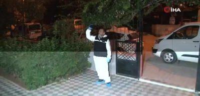 K&ouml;t&uuml; kokular gelen dairede yaşlı adamın cesedi &ccedil;ıktı