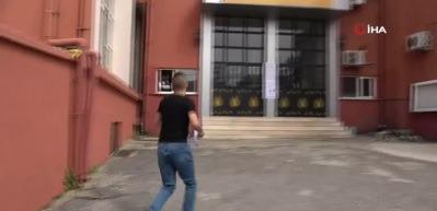 KPSS'ye ge&ccedil; kalan adaylar sınav binasına alınmadı