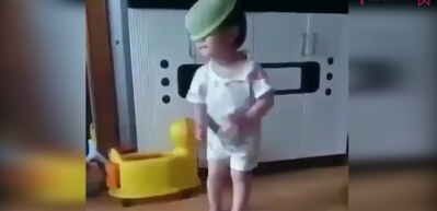 K&uuml;&ccedil;&uuml;k Michael Jackson!